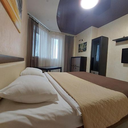 Романтичні Апартаменти У Центрі Lutsʼk Extérieur photo